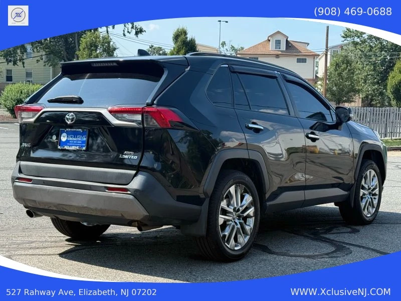 2019 Toyota RAV4 5th Gen - Image 4 of 12