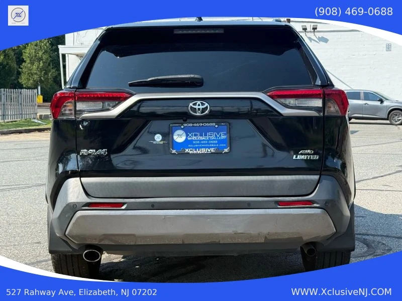 2019 Toyota RAV4 5th Gen - Image 3 of 12