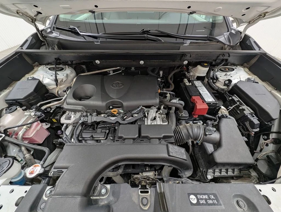 2019 Toyota RAV4 5th Gen - Image 11 of 12
