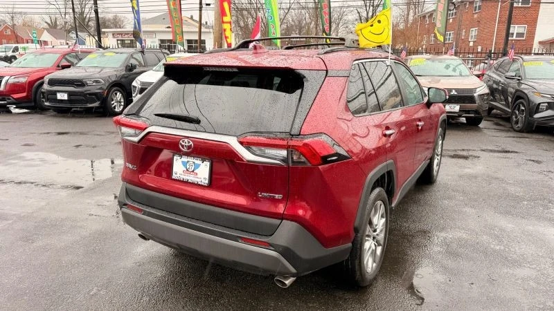 2019 Toyota RAV4 5th Gen - Image 6 of 12