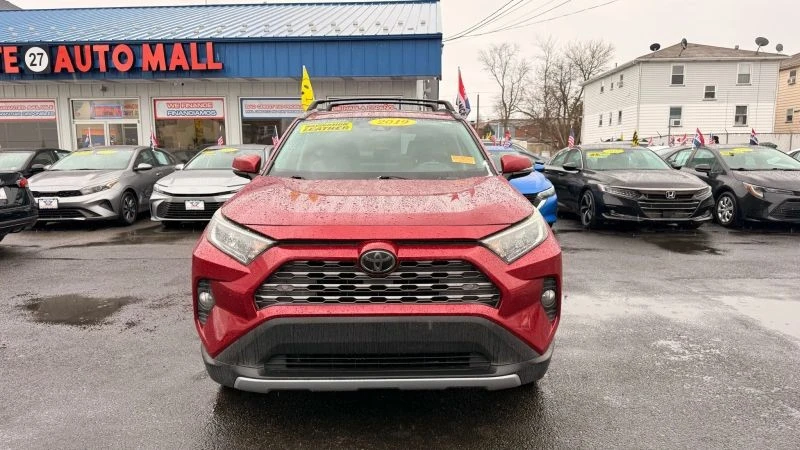 2019 Toyota RAV4 5th Gen - Image 3 of 12