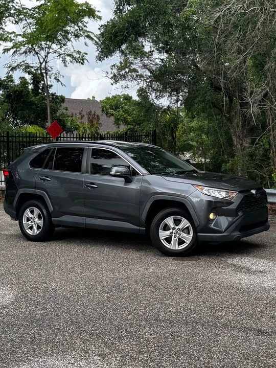 2019 Toyota RAV4 5th Gen - Image 2 of 14