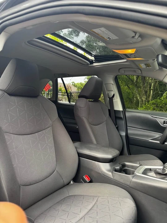 2019 Toyota RAV4 5th Gen - Image 9 of 14
