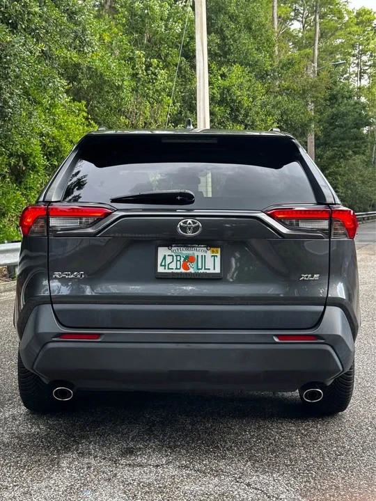 2019 Toyota RAV4 5th Gen - Image 5 of 14