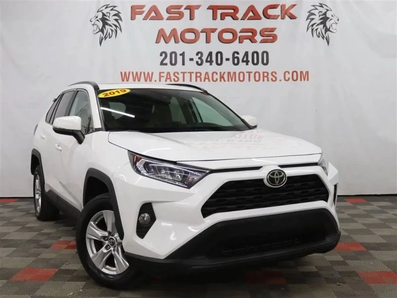 2019 Toyota RAV4 5th Gen - Image 3 of 12