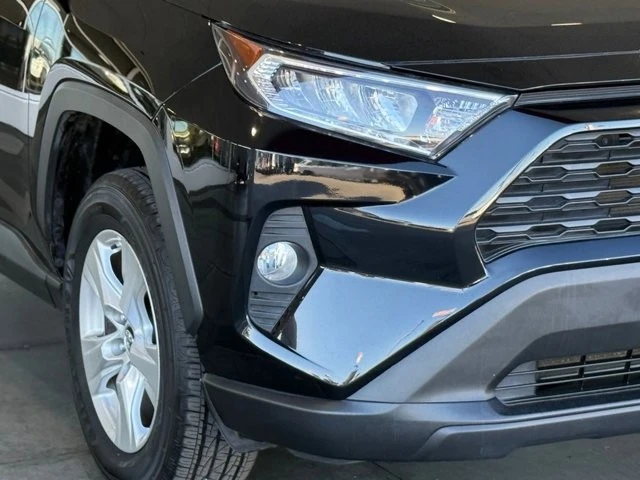 2019 Toyota RAV4 5th Gen - Image 8 of 12