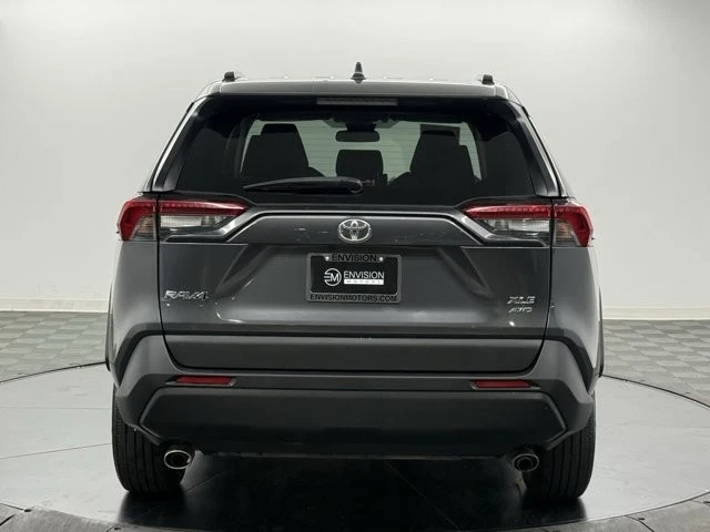 2019 Toyota RAV4 5th Gen - Image 8 of 12