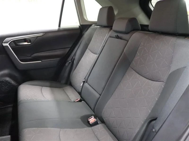 2019 Toyota RAV4 5th Gen - Image 11 of 12