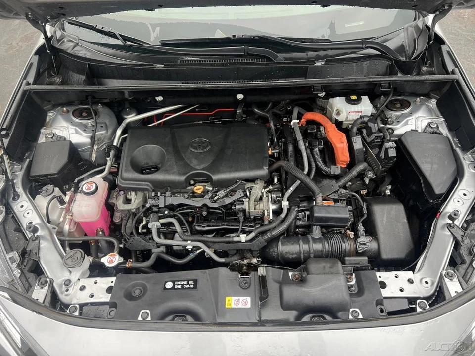 2019 Toyota RAV4 5th Gen - Image 6 of 12