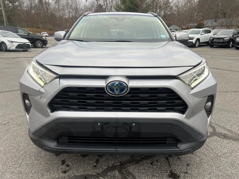 2019 Toyota RAV4 5th Gen - Image 3 of 12