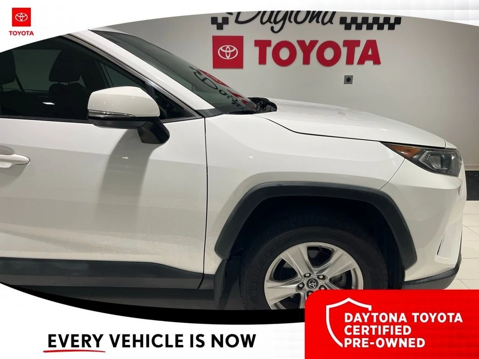 2019 Toyota RAV4 5th Gen - Image 5 of 10
