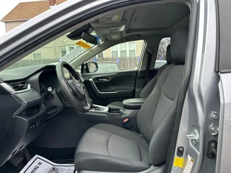 2019 Toyota RAV4 5th Gen - Image 11 of 12