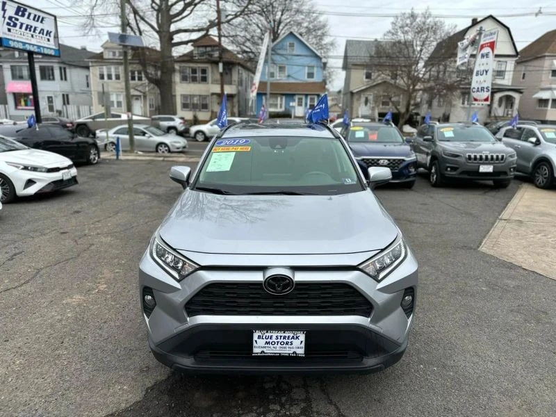2019 Toyota RAV4 5th Gen - Image 4 of 12