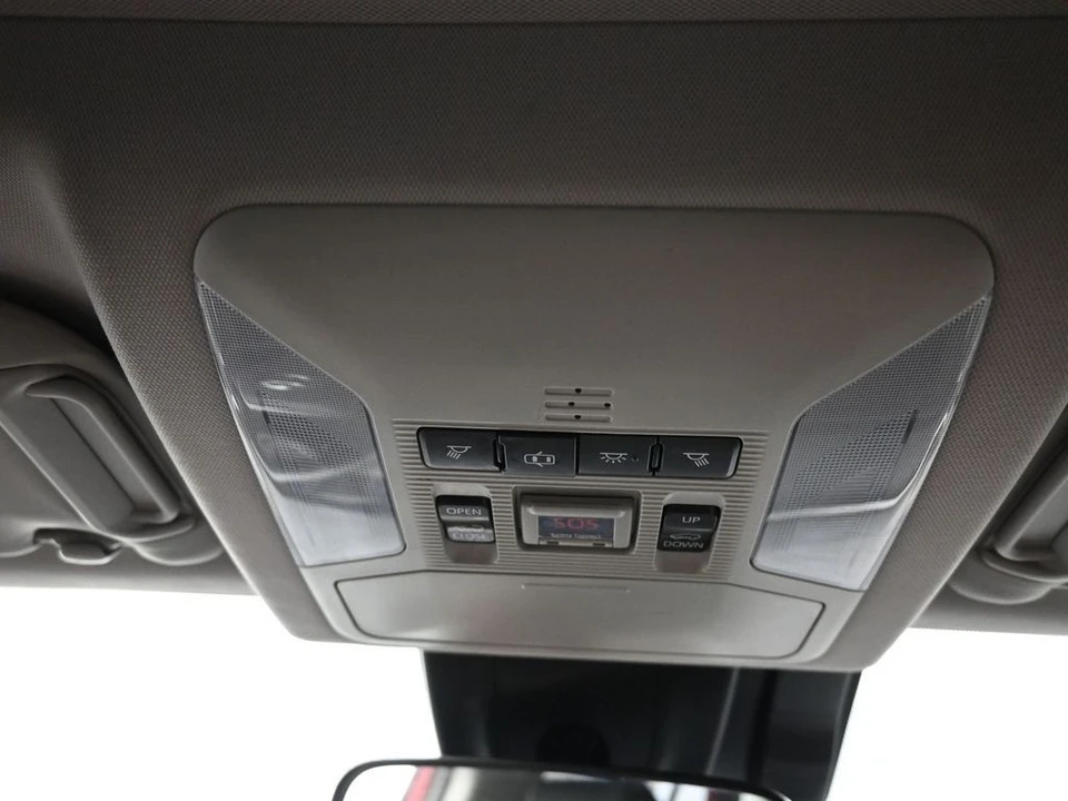 2019 Toyota RAV4 5th Gen - Image 17 of 21