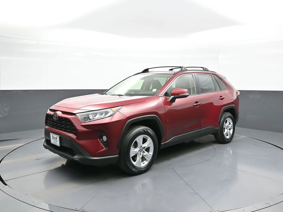 2019 Toyota RAV4 5th Gen - Image 10 of 21