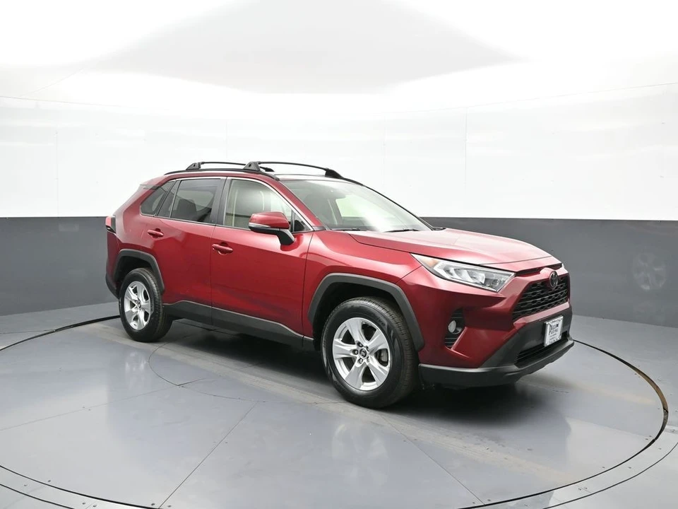 2019 Toyota RAV4 5th Gen - Image 4 of 21