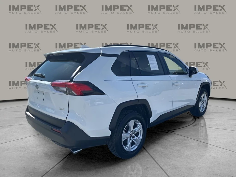 2019 Toyota RAV4 5th Gen - Image 5 of 12