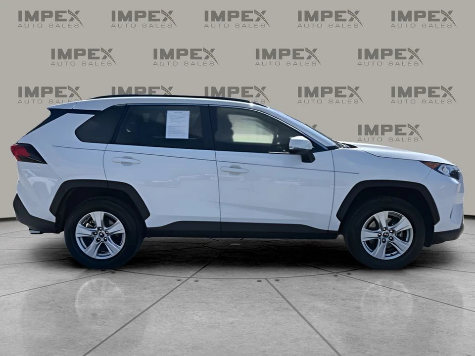 2019 Toyota RAV4 5th Gen - Image 6 of 12