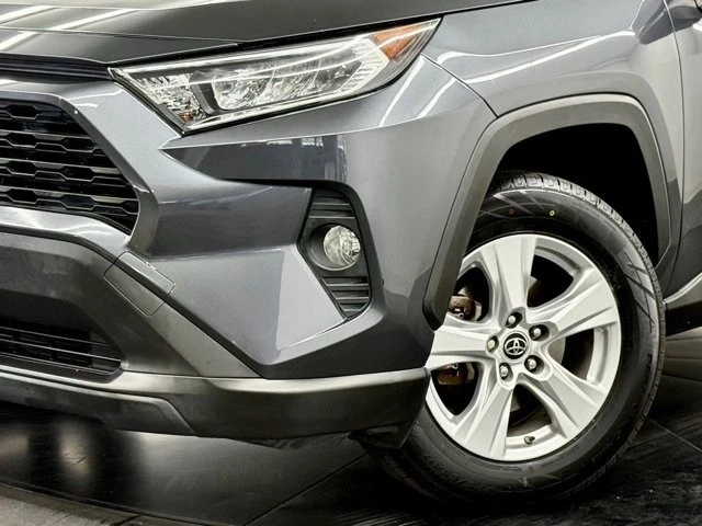 2019 Toyota RAV4 5th Gen - Image 4 of 21