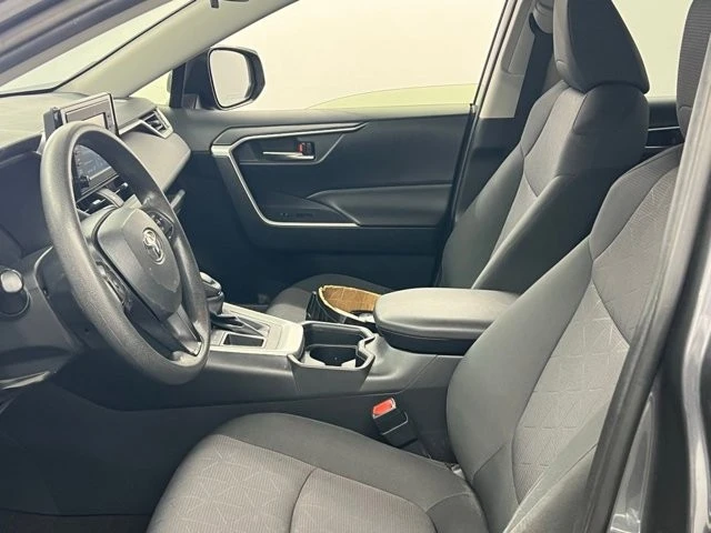 2019 Toyota RAV4 5th Gen - Image 7 of 9