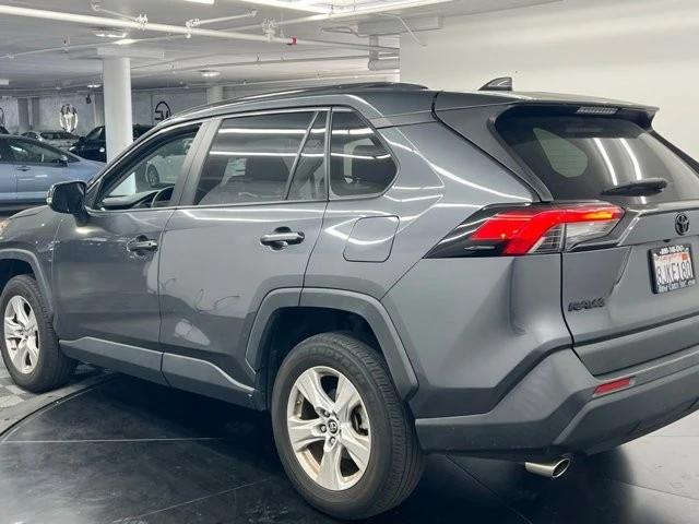 2019 Toyota RAV4 5th Gen - Image 3 of 9