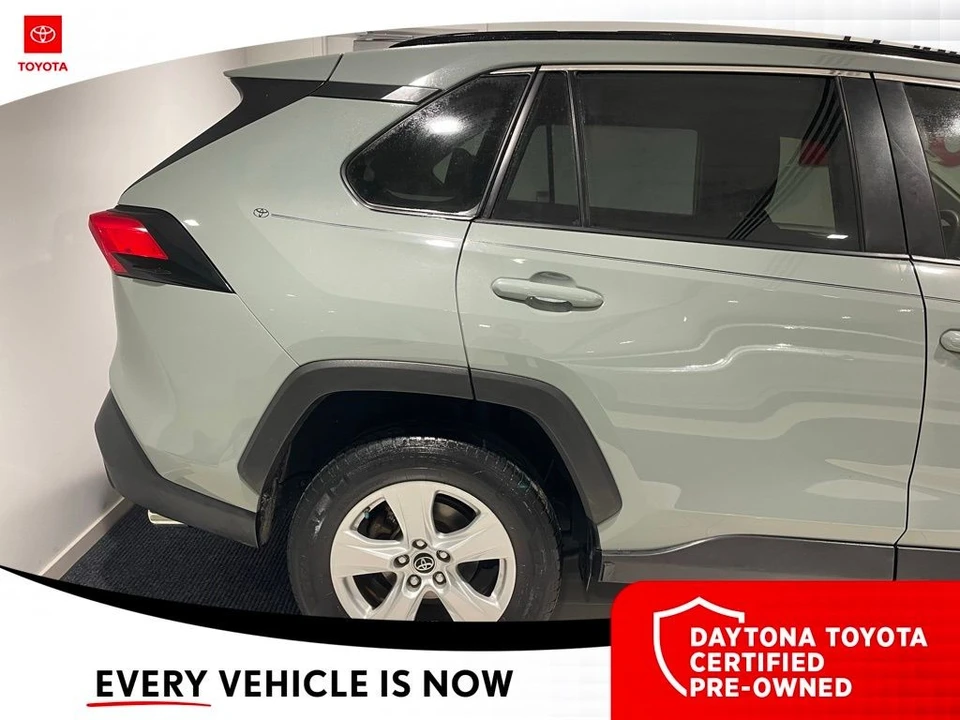 2019 Toyota RAV4 5th Gen - Image 5 of 12