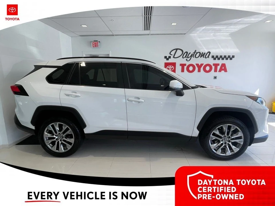 2019 Toyota RAV4 5th Gen - Image 8 of 12