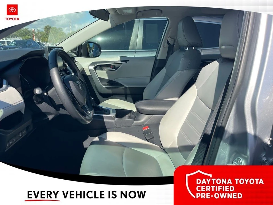2019 Toyota RAV4 5th Gen - Image 7 of 10