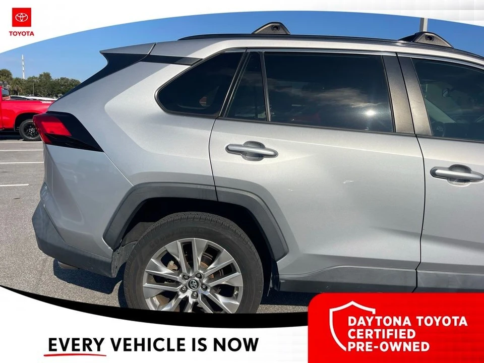 2019 Toyota RAV4 5th Gen - Image 3 of 10