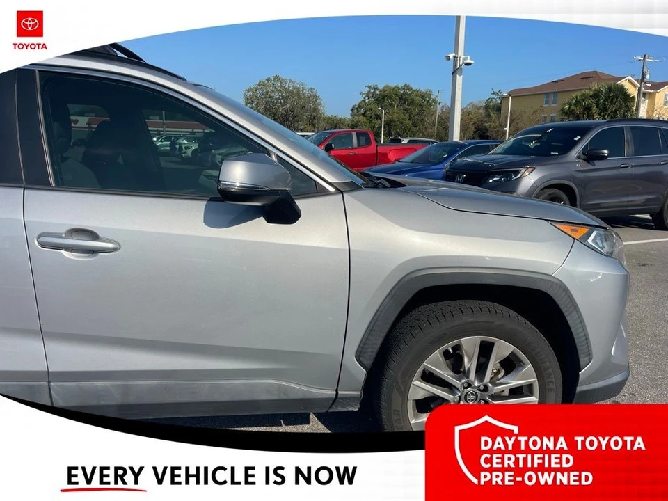 2019 Toyota RAV4 5th Gen - Image 4 of 10