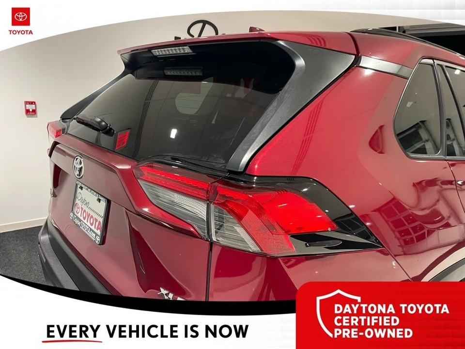 2019 Toyota RAV4 5th Gen - Image 8 of 12