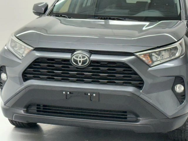2019 Toyota RAV4 5th Gen - Image 10 of 12