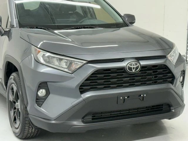 2019 Toyota RAV4 5th Gen - Image 11 of 12
