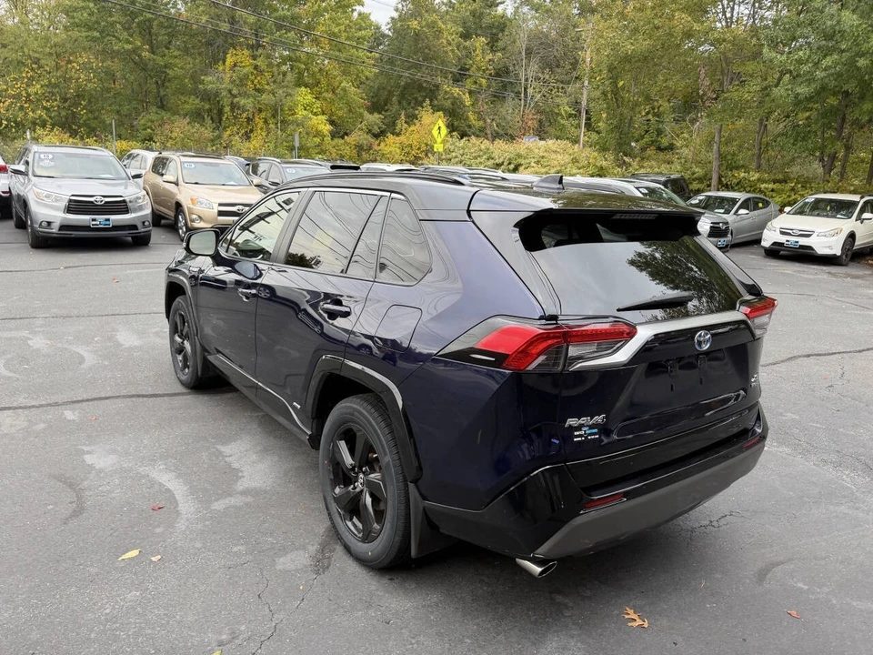 2019 Toyota RAV4 5th Gen - Image 9 of 21