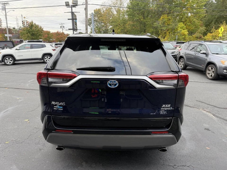 2019 Toyota RAV4 5th Gen - Image 11 of 21