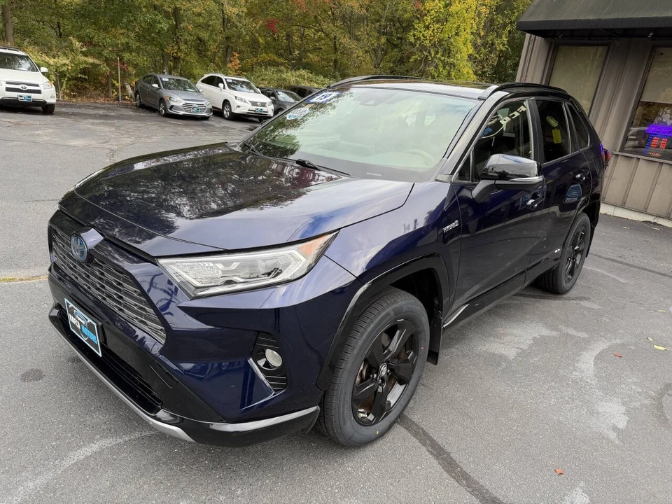 2019 Toyota RAV4 5th Gen - Image 5 of 21
