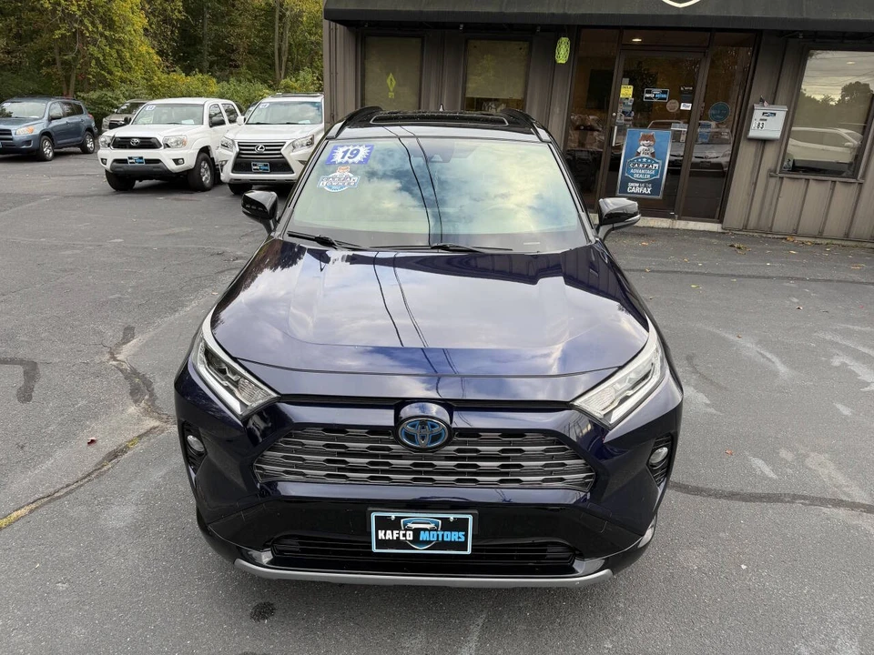 2019 Toyota RAV4 5th Gen - Image 3 of 21