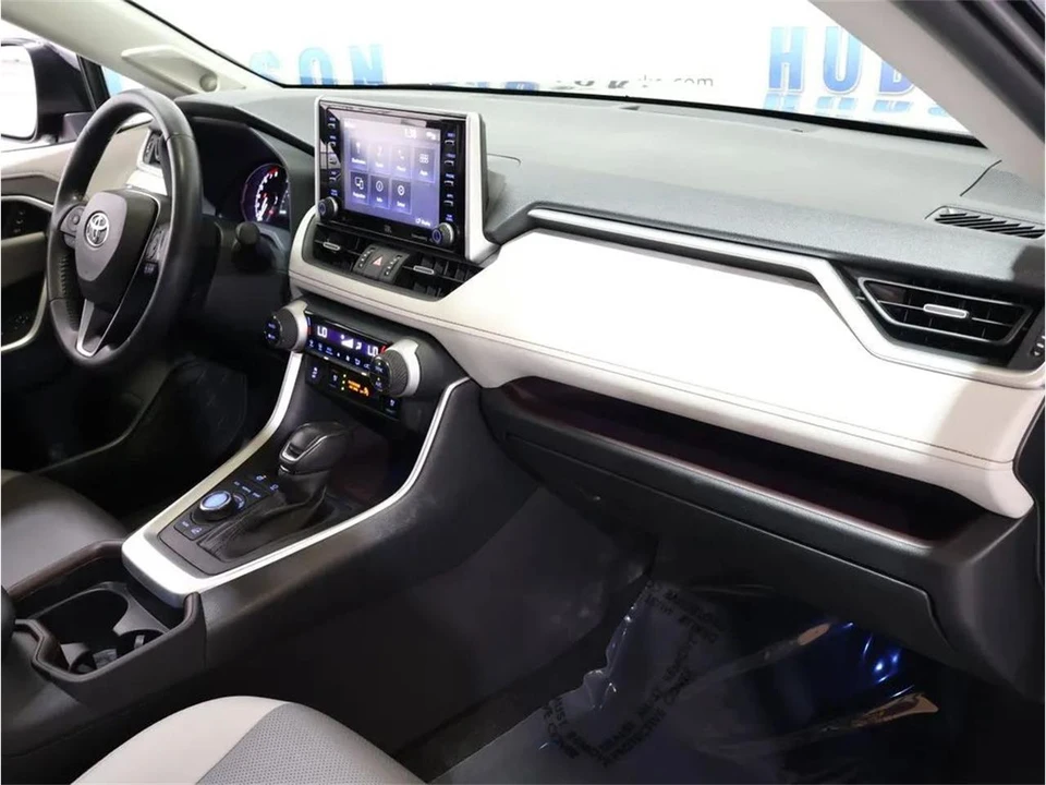 2019 Toyota RAV4 5th Gen - Image 31 of 31
