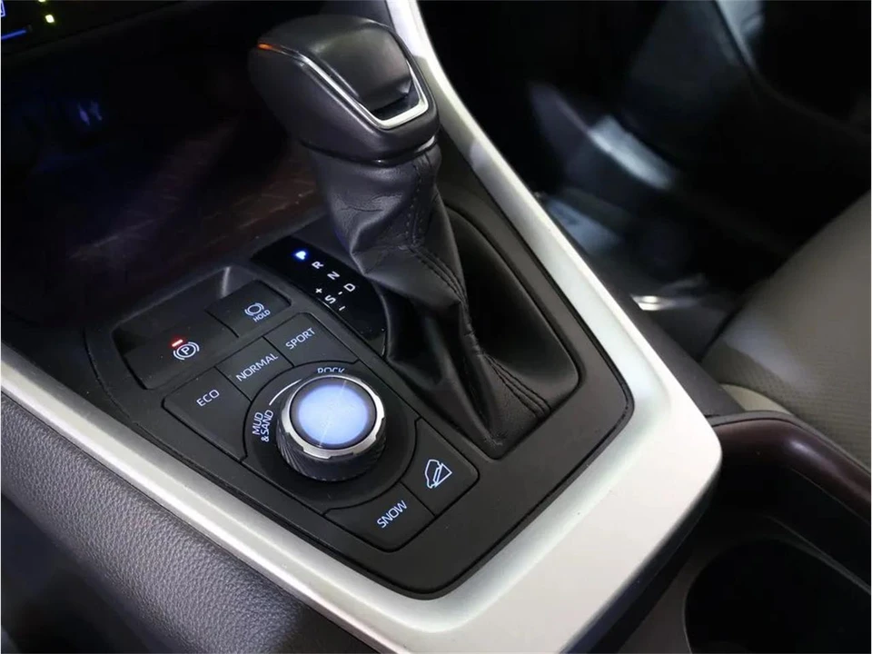 2019 Toyota RAV4 5th Gen - Image 22 of 31