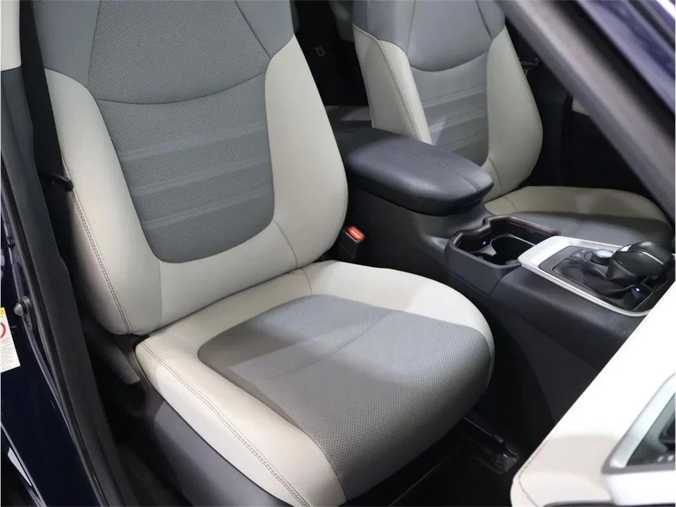 2019 Toyota RAV4 5th Gen - Image 30 of 31