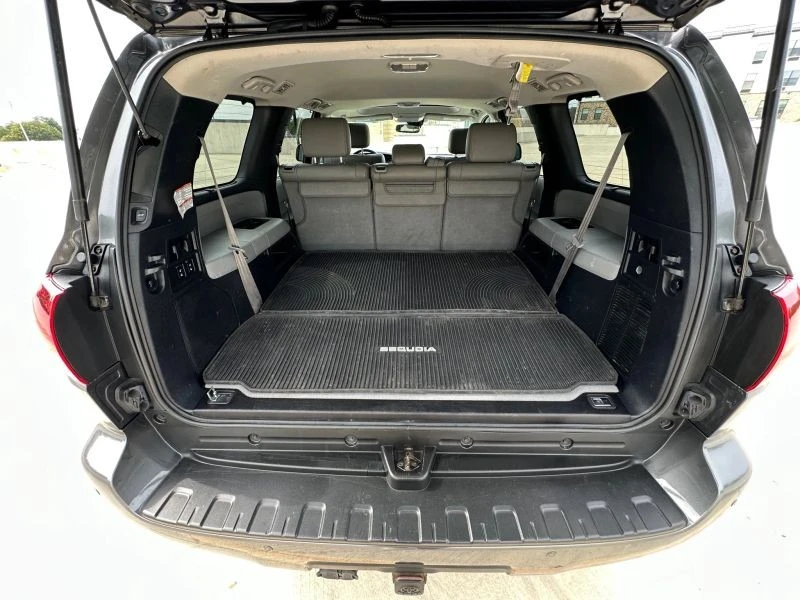 2019 Toyota Sequoia 2nd Gen - Image 6 of 12