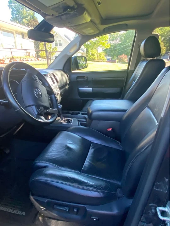 2019 Toyota Sequoia 2nd Gen - Image 7 of 11