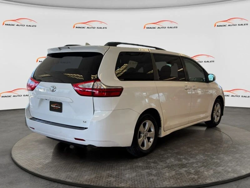 2019 Toyota Sienna 3rd Gen - Image 8 of 12