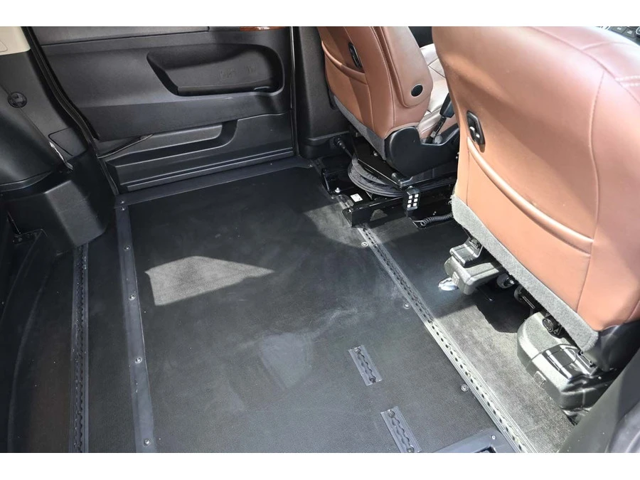 2019 Toyota Sienna 3rd Gen - Image 19 of 21