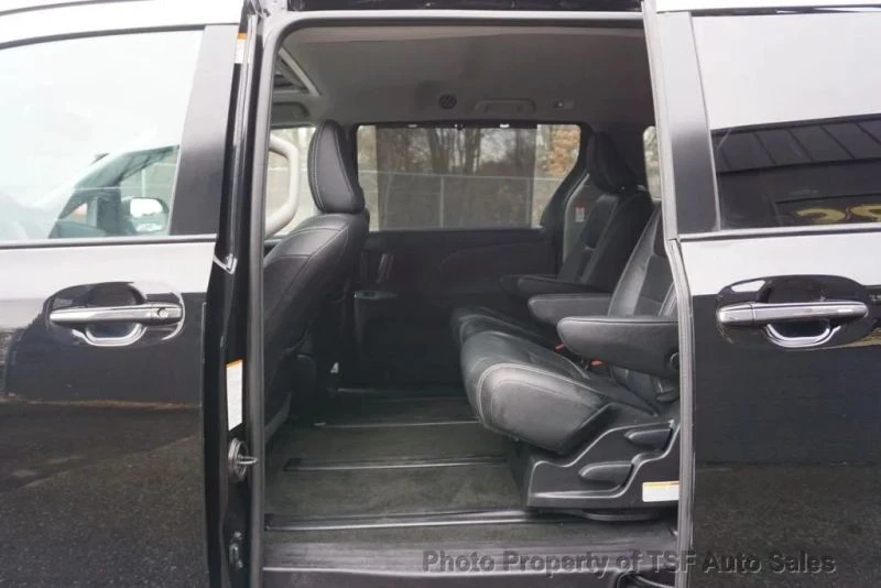 2019 Toyota Sienna 3rd Gen - Image 12 of 12