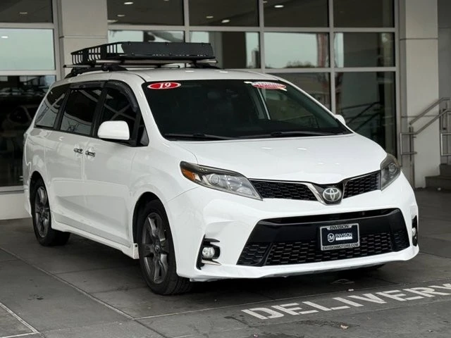 2019 Toyota Sienna 3rd Gen - Image 5 of 12