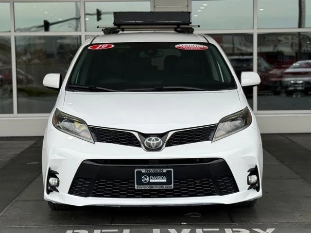 2019 Toyota Sienna 3rd Gen - Image 4 of 12