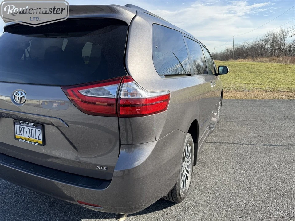 2019 Toyota Sienna 3rd Gen - Image 12 of 12