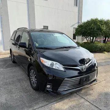 2019 Toyota Sienna XLE Premium