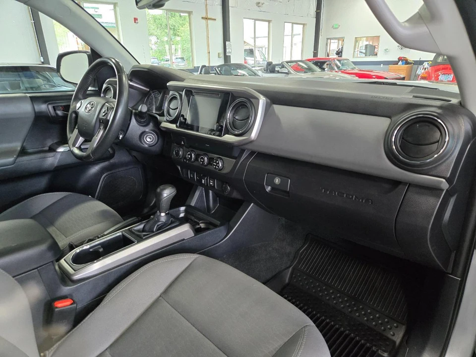 2019 Toyota Tacoma 3rd Gen - Image 12 of 16